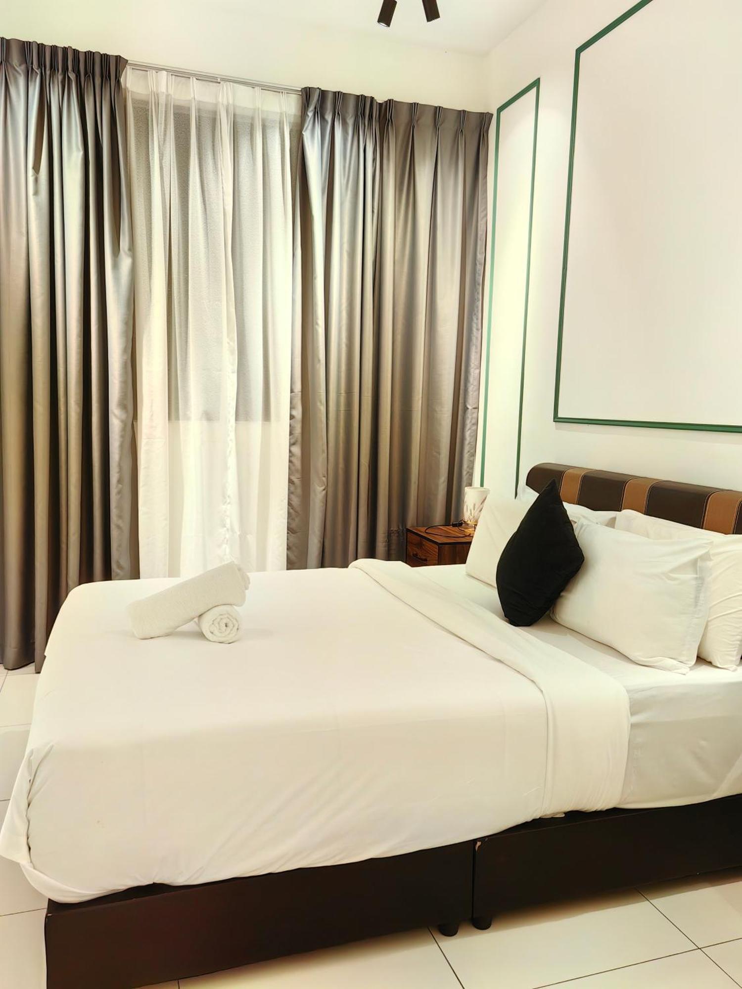 Chambers Residence Klcc By Purple Orchid Куала Лумпур Екстериор снимка