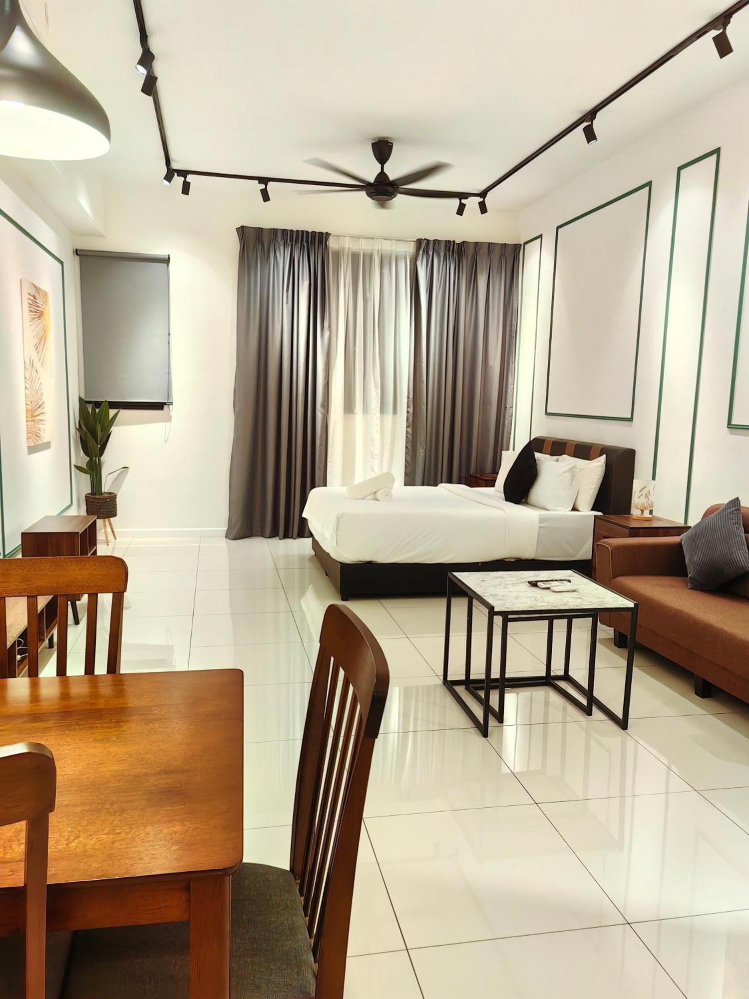 Chambers Residence Klcc By Purple Orchid Куала Лумпур Екстериор снимка