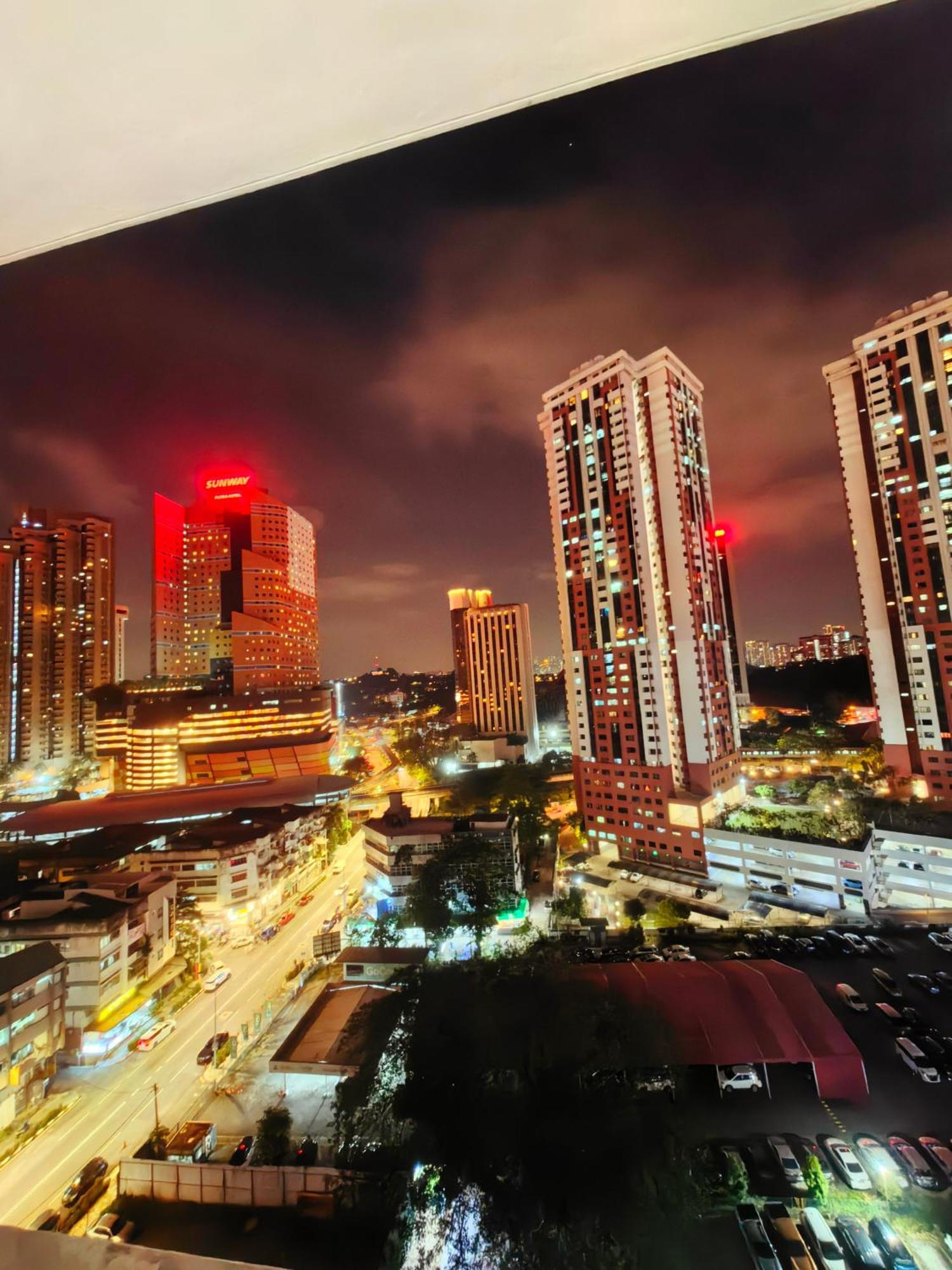 Chambers Residence Klcc By Purple Orchid Куала Лумпур Екстериор снимка