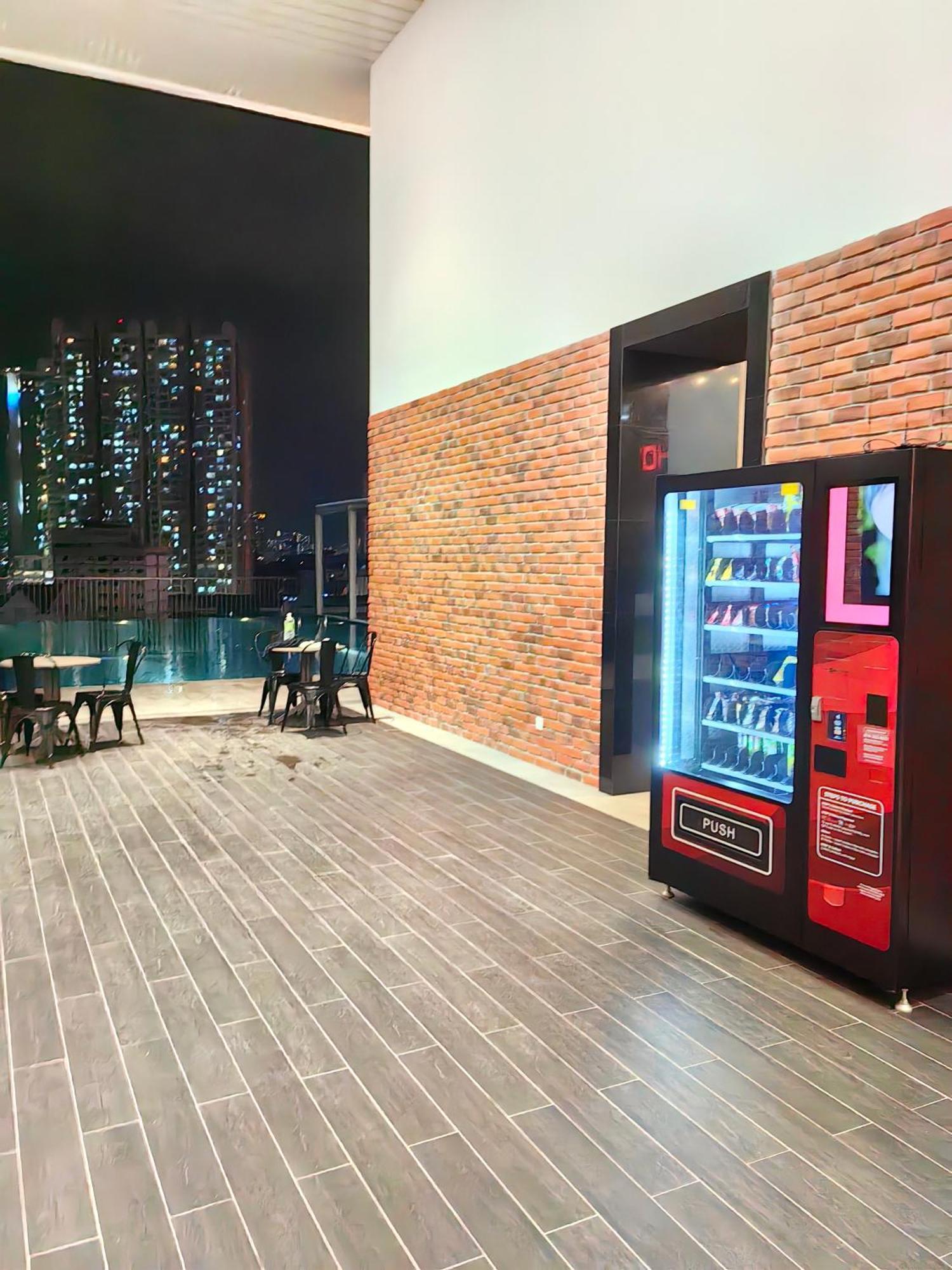 Chambers Residence Klcc By Purple Orchid Куала Лумпур Екстериор снимка