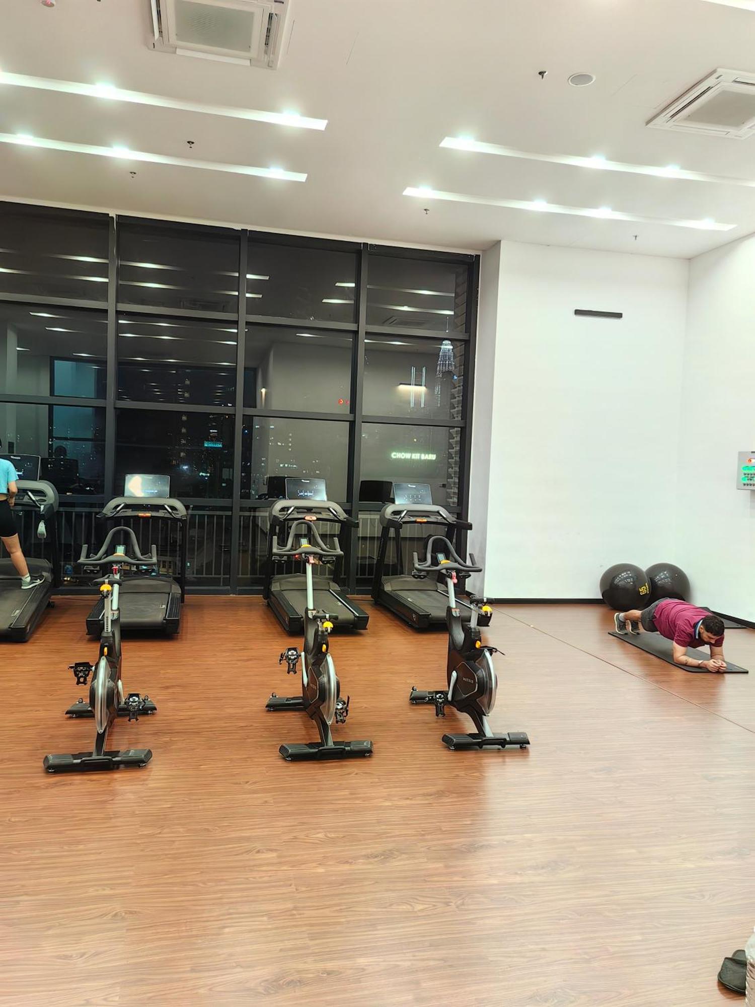 Chambers Residence Klcc By Purple Orchid Куала Лумпур Екстериор снимка